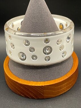 Vintage White Clear Lucite Plastic Rhinestone Bangle Bracelet 7"